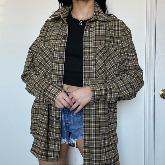 TNA NWOT Green Oversized Flannel Aritizia XS - Picture 1 of 5